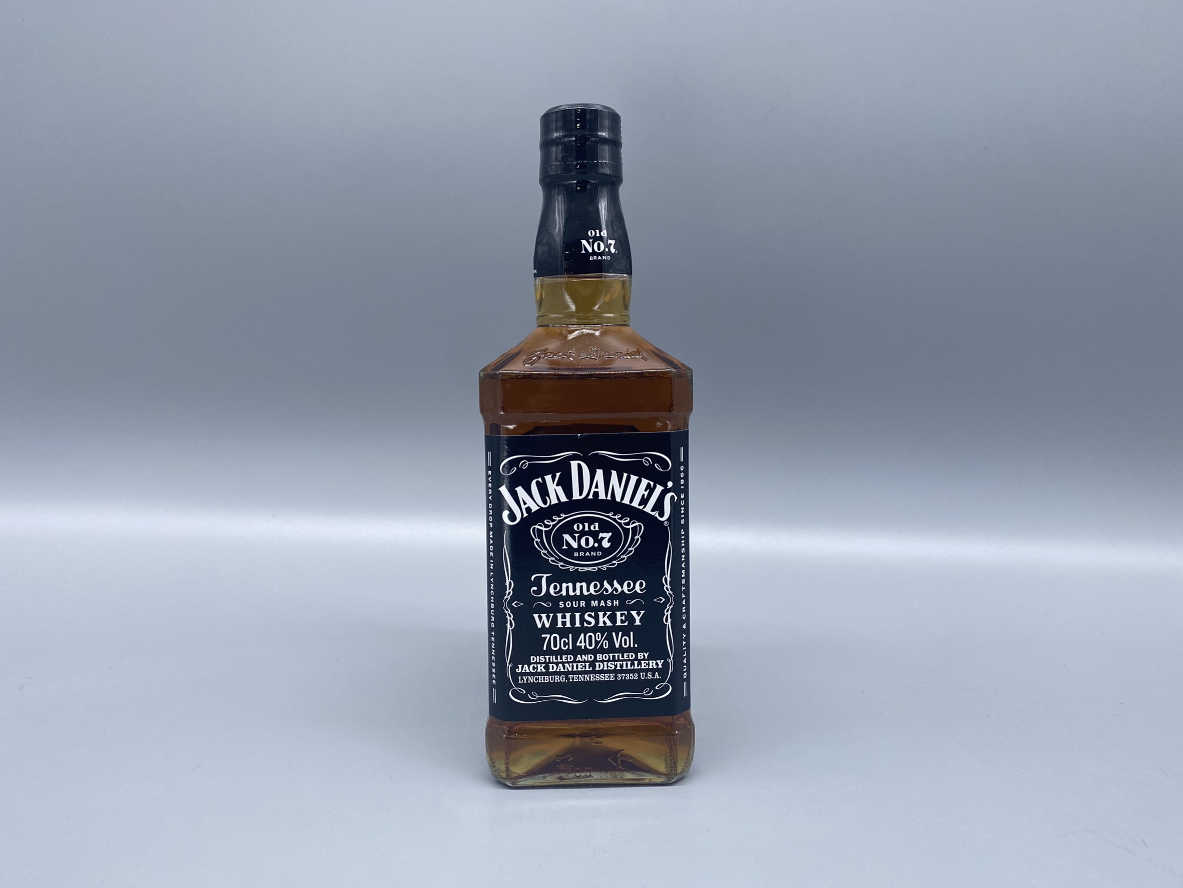 ウイスキー　ジャックダニエル　ブラック（Old No.7）700ml　40度