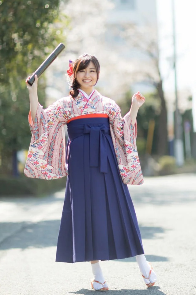 姿Me　春のご卒業キャンペーン　　スマホで３D写真を楽しめる 「姿Me QRカード」 を期間限定価格でご提供！