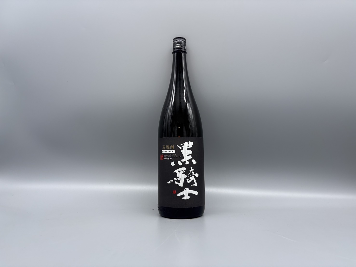 本格麦焼酎　黒騎士　25度　1800ml　西吉田酒造