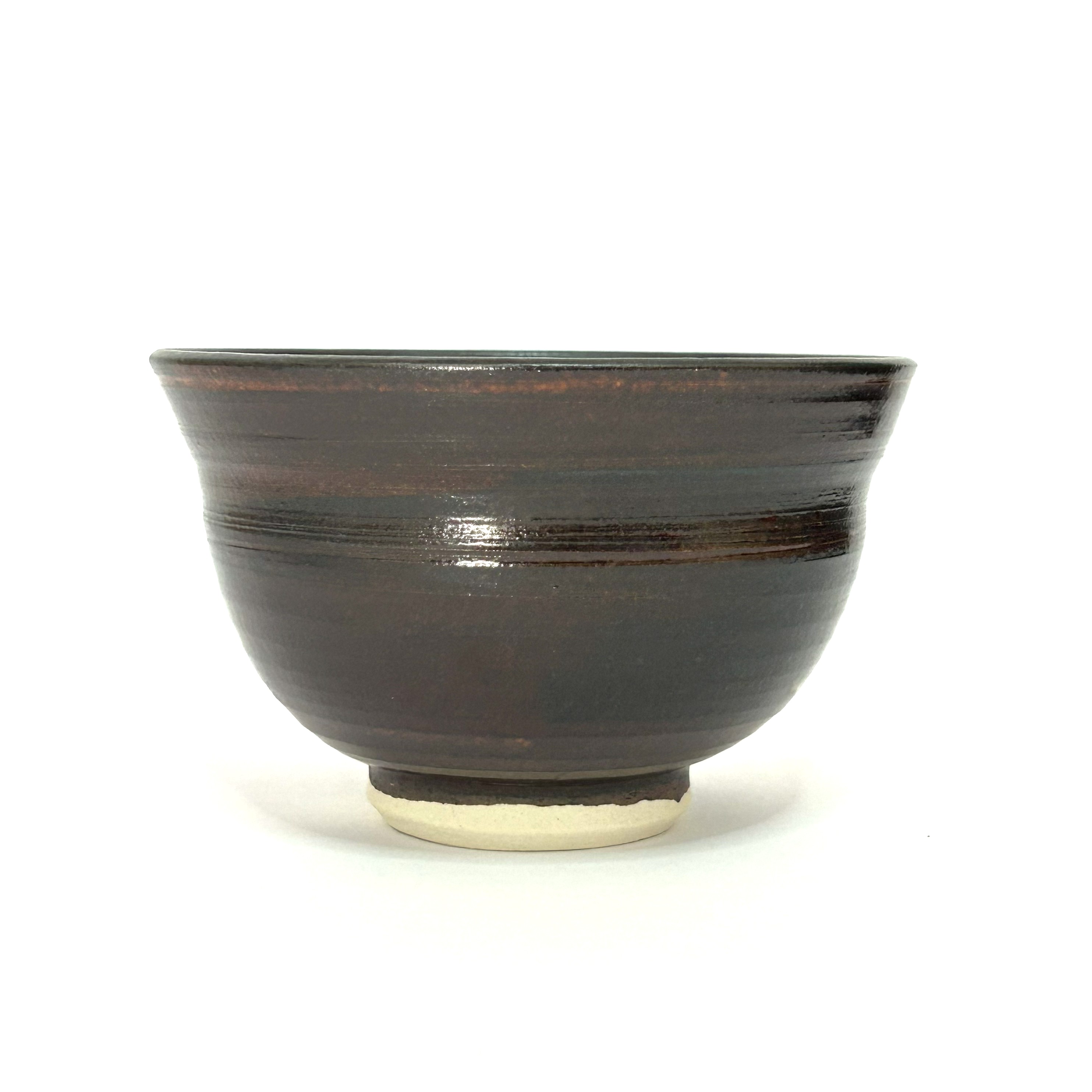 京都の陶器　深色渦紋抹茶碗