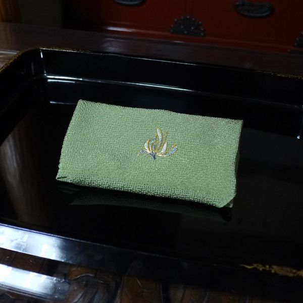 刺繍入り袱紗 《菊蝶》 緑色