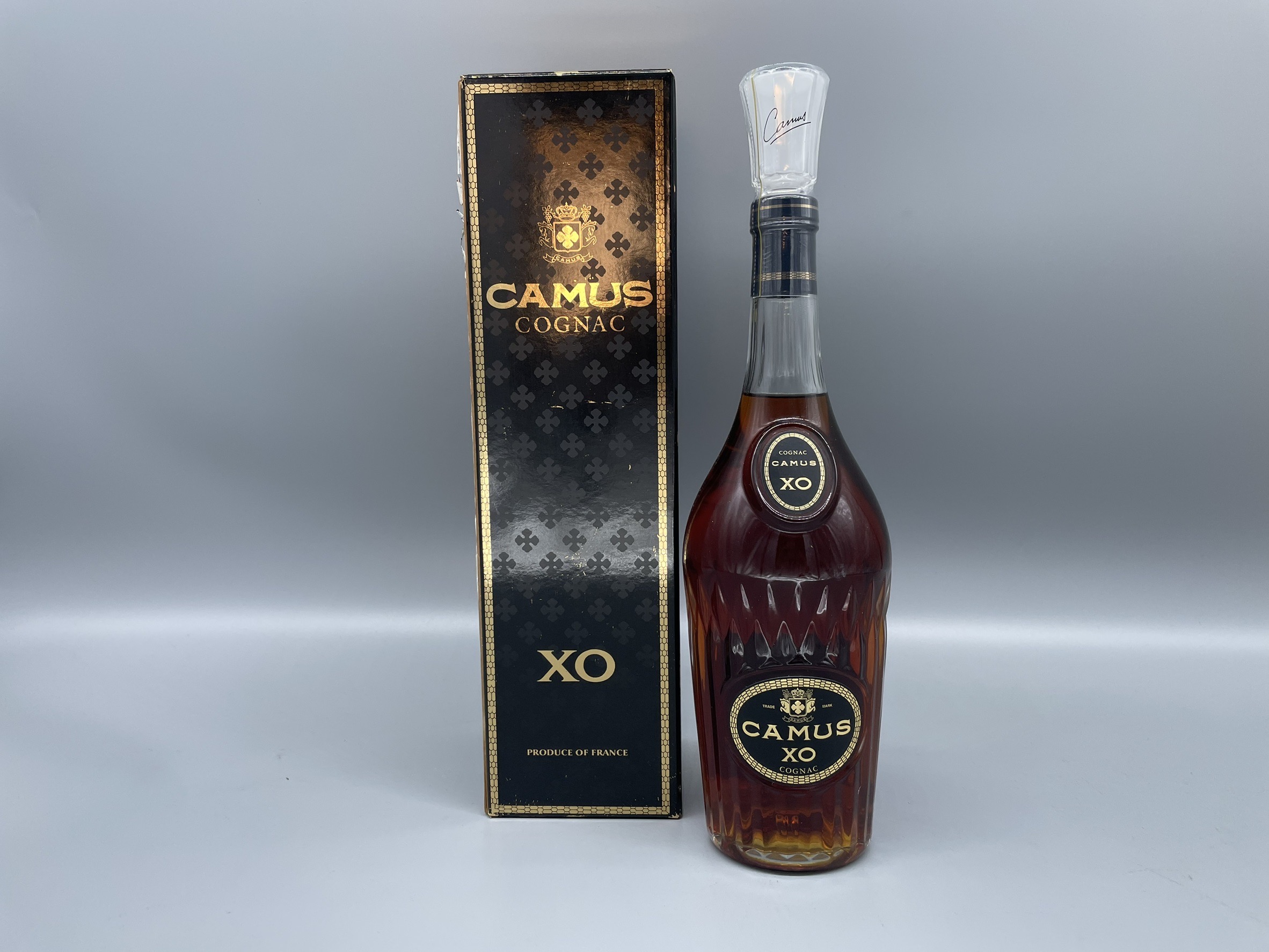 印象のデザイン カミュ ブランデー XO 40度 700ml ロングネック CAMUS ブランデー