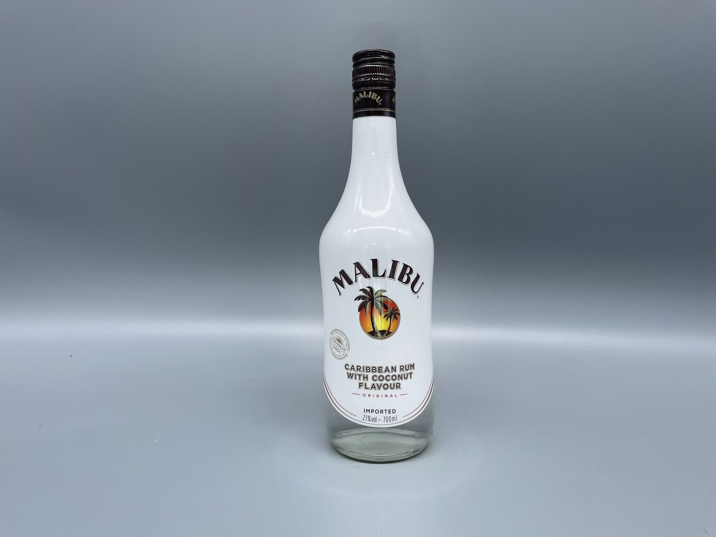 リキュール　【旧ラベル】マリブ　MALIBU　700ml　21度　スペイン