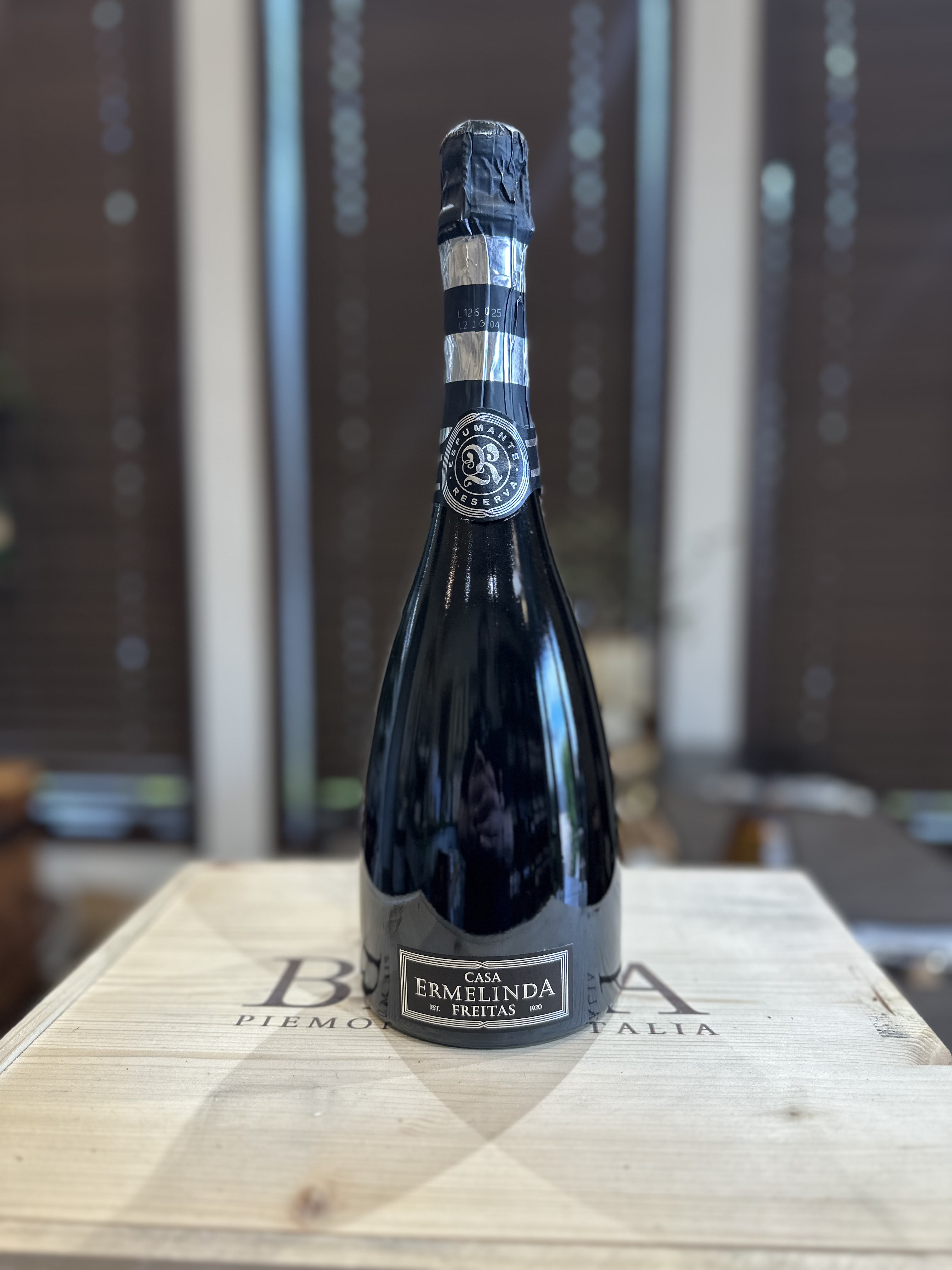 ウイスキー サントリーウイスキーローヤル(スリムボトル) ROYAL 660ml