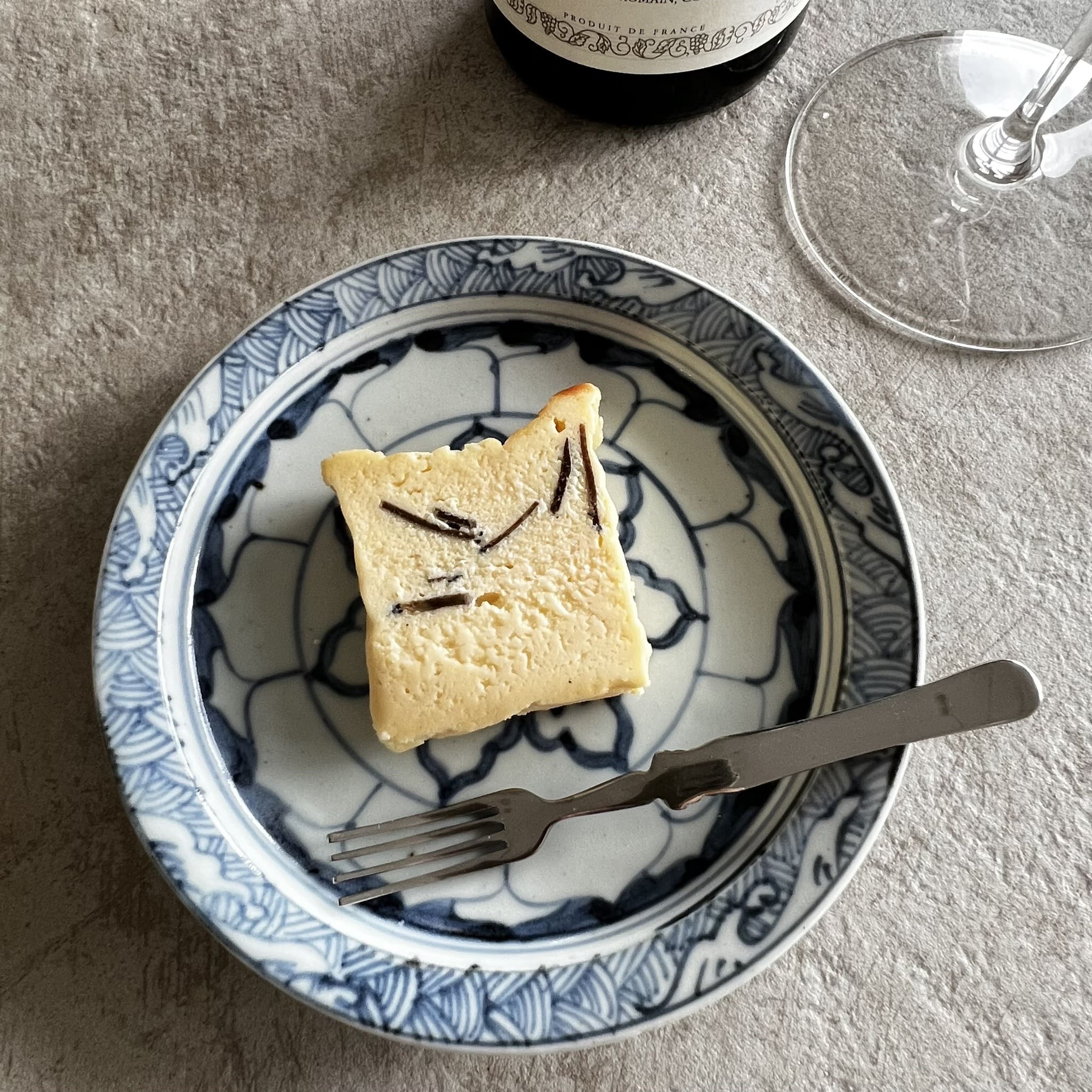 ワインに合う黒トリュフチーズケーキ