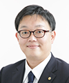 講師写真 原田　健太 氏